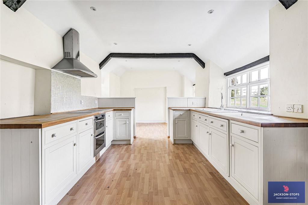 Kitchen End