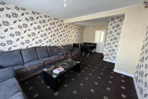 undefined, Lakeside Road, West Bromwich B70