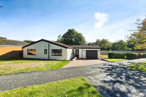 3 bedroom detached bungalow for sale - Fairways Drive, Ellesmere Port