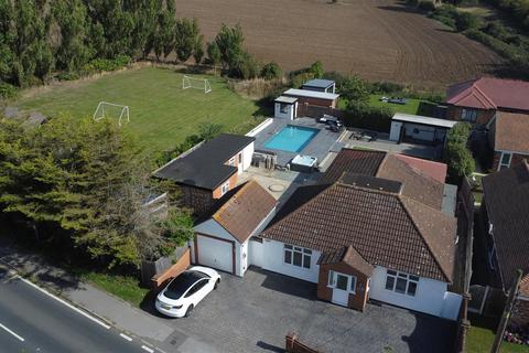 undefined, Main Road, Woodham Ferrers