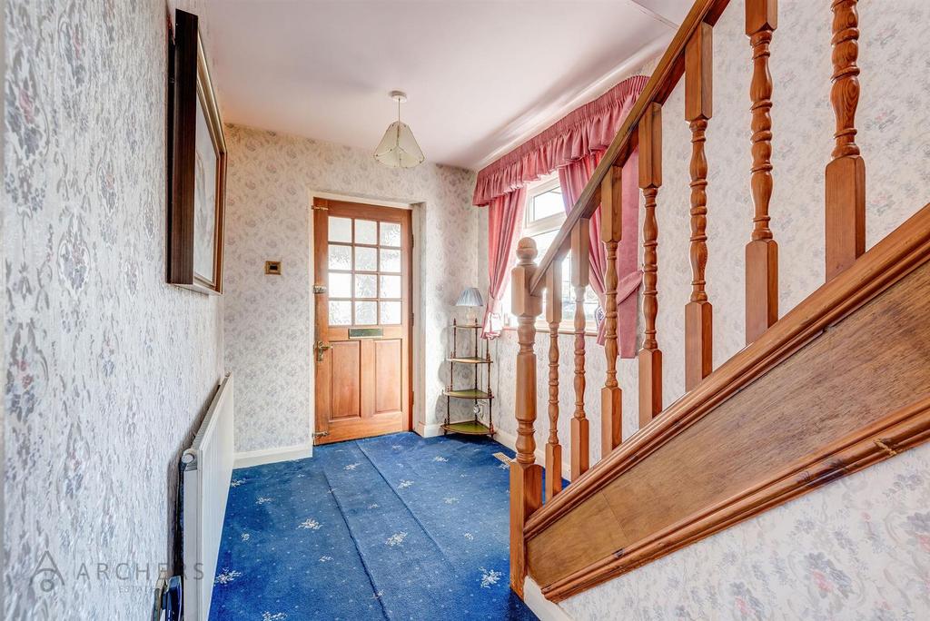 14 St.Albans Drive(Interior)-1.jpg