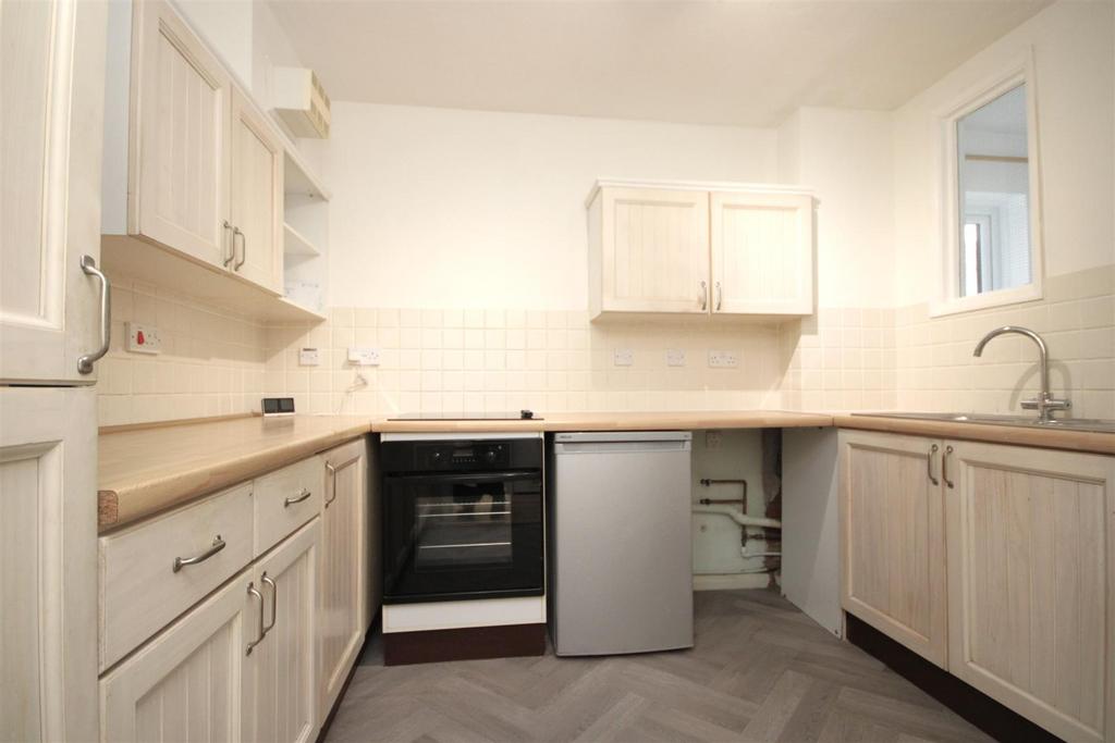 Kitchen.JPG