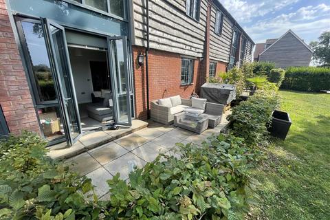 undefined, Osprey Close, Upton