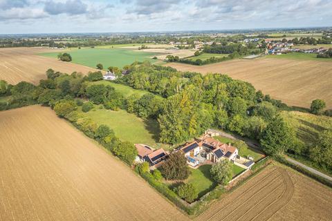 7 bedroom detached house for sale, Beautifully Restored 17th-Century Farmhouse with Three Bed Barn Annexe in Carlton Rode