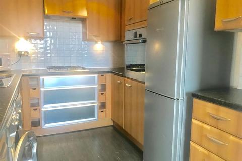 2 bedroom apartment to rent, Sherman House, CB1