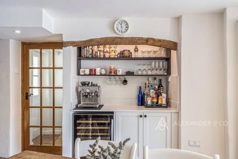 4 bedroom detached house for sale, High Street South, Leighton Buzzard LU7