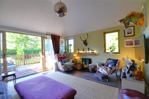 The Pines Hollow Lane, Dormansland, Lingfield, RH7 6NU