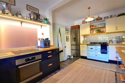 The Pines Hollow Lane, Dormansland, Lingfield, RH7 6NU