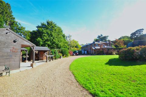 The Pines Hollow Lane, Dormansland, Lingfield, RH7 6NU