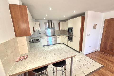 2 bedroom apartment for sale, Dolphin Quays, Poole BH15