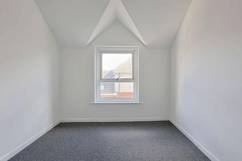 1 bedroom flat for sale, St Michaels Road, West Cliff