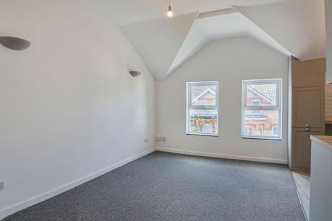 1 bedroom flat for sale, St Michaels Road, West Cliff