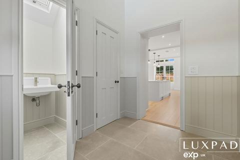 3 bedroom semi-detached house for sale, Ipswich IP7