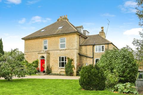 4 bedroom semi-detached house for sale, Station Road, Grantham NG33