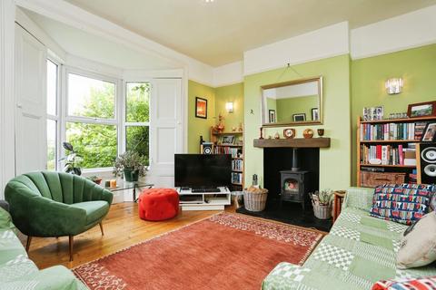 4 bedroom semi-detached house for sale, Station Road, Grantham NG33