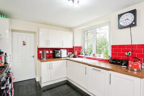 4 bedroom semi-detached house for sale, Station Road, Grantham NG33