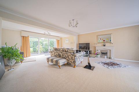 4 bedroom detached house for sale, Oldway Drive, Solihull, B91