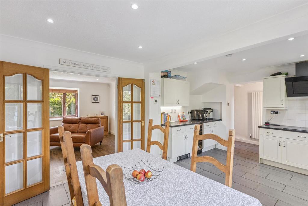 Breakfast Room/Kitchen