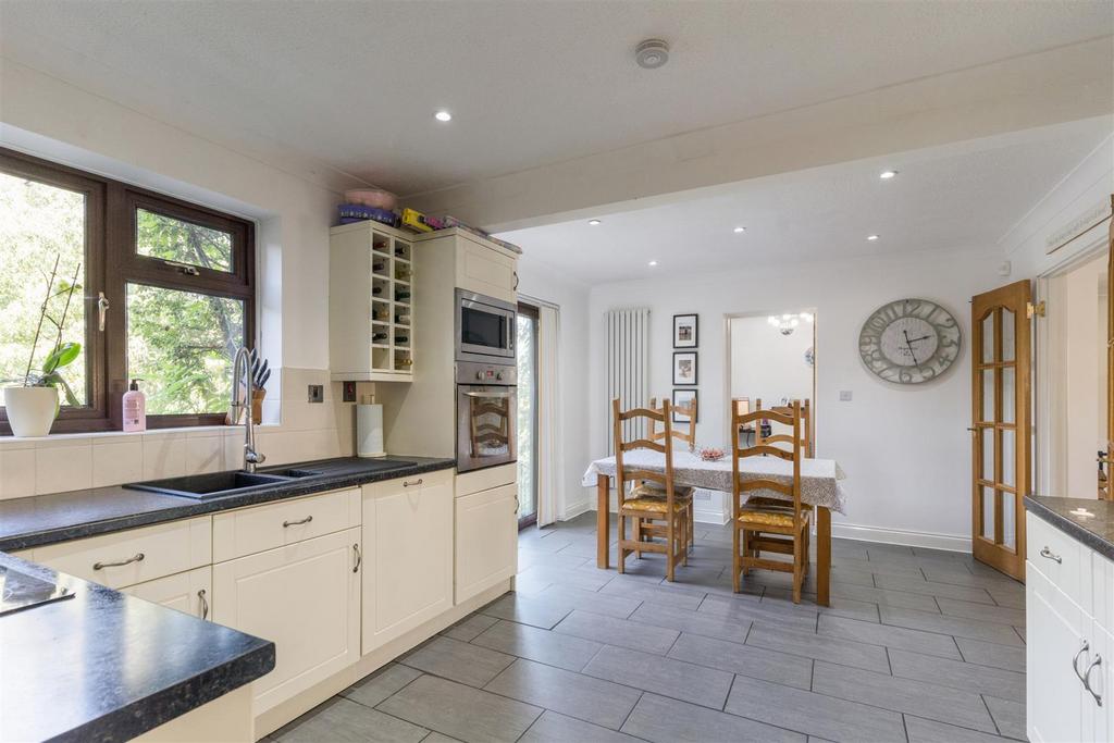 Breakfast Room/Kitchen