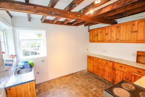 3 bedroom detached house for sale, London Road, Mountfield, TN32