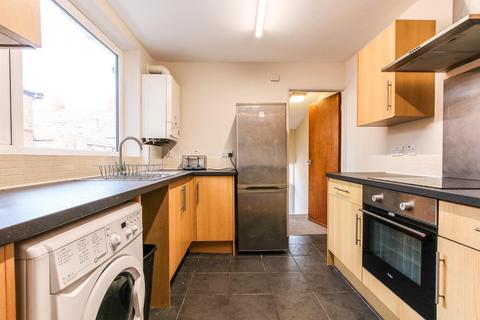 3 bedroom apartment to rent, Ashleigh Grove, West Jesmond, NE2
