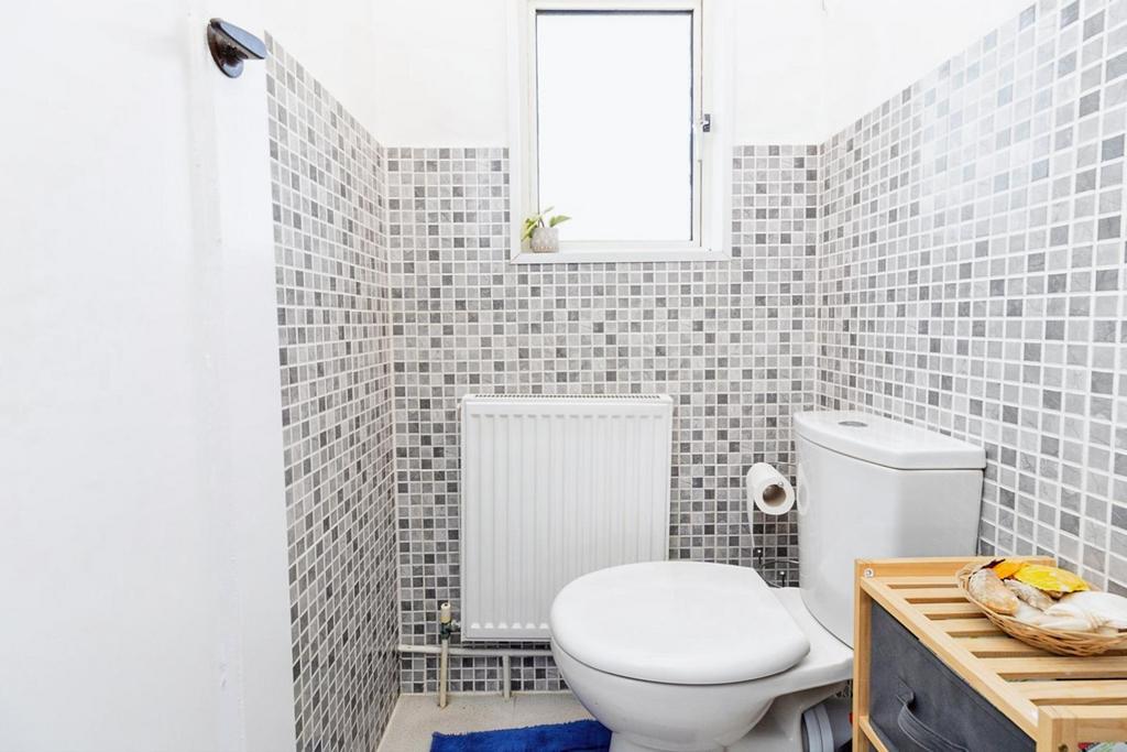 Cloakroom.jpg
