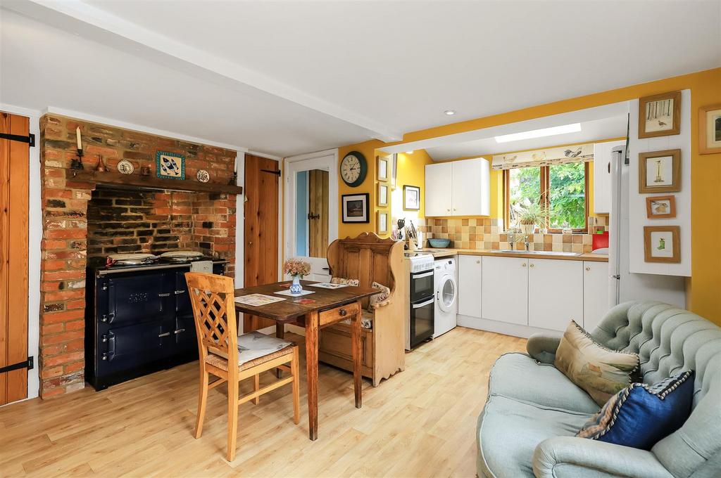 Bourne Cottage kitchen