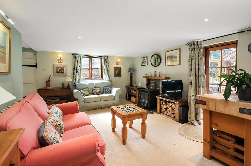 Bourne Cottage sitting
