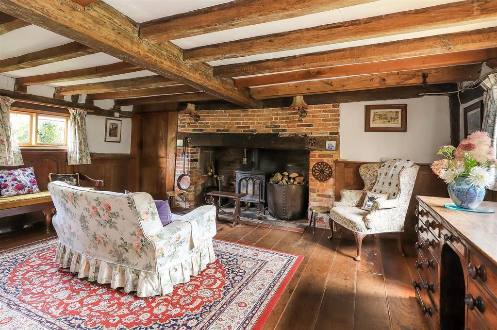 Winterbourne Cottage sitting