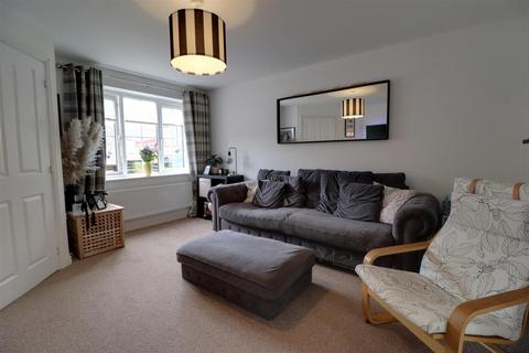 3 bedroom semi-detached house for sale, Sundew Road, Shavington, Crewe