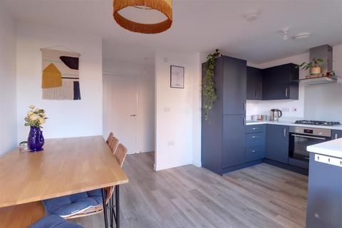 3 bedroom end of terrace house for sale, Great Oldbury Drive, Great Oldbury, Stonehouse