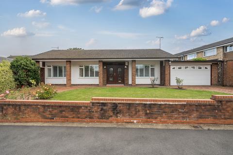 2 bedroom bungalow for sale, Furness Avenue, Bedfordshire LU6