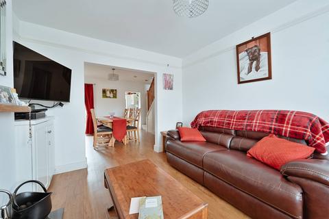 3 bedroom semi-detached house for sale, Kingsland Road, Boxmoor, Hemel Hempstead, HP1