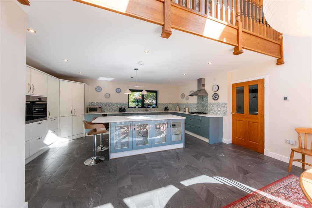 Lichfield Cottage-002.jpg