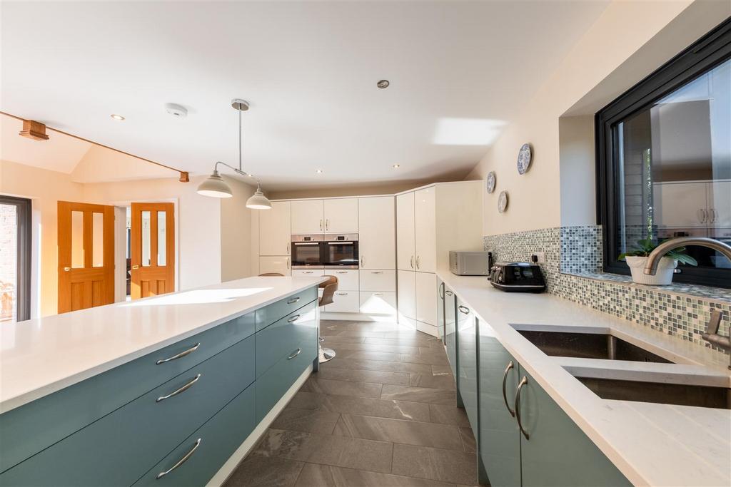 Lichfield Cottage-006.jpg