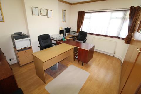 6 bedroom semi-detached house for sale, D'arcy Drive, Harrow, HA3