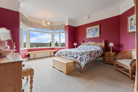5 bedroom semi-detached house for sale, Upper Batley Low Lane, Batley