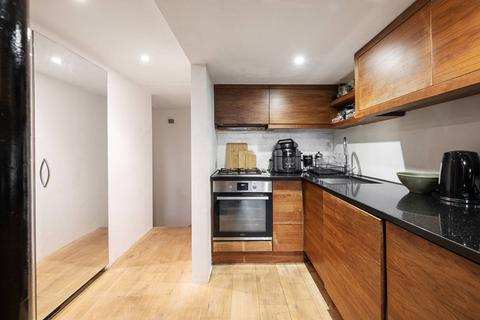 2 bedroom flat for sale, Institute Place, Hackney, London, E8