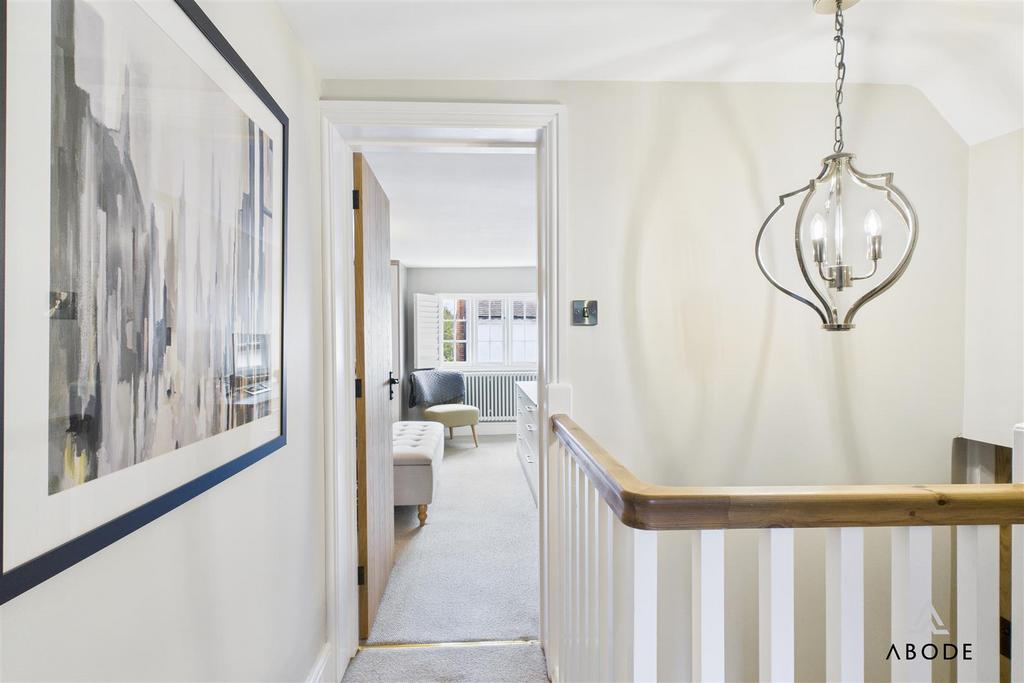 CAM01882 G0-PR0175-STILL020.jpg