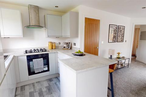 3 bedroom semi-detached house for sale, Wellgarth, Buttershaw, Bradford