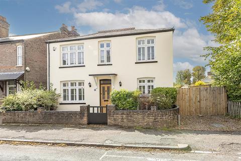 4 bedroom detached house for sale, Cowper Road, Harpenden