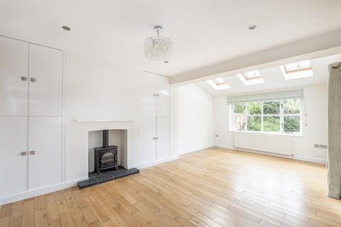4 bedroom detached house for sale, Cowper Road, Harpenden