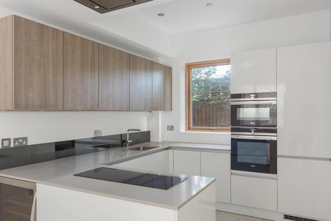 undefined, Brentford TW8