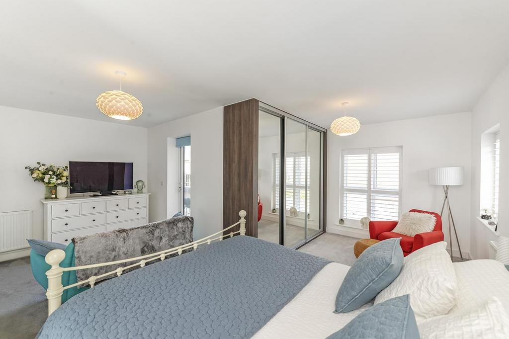 Main Bedroom