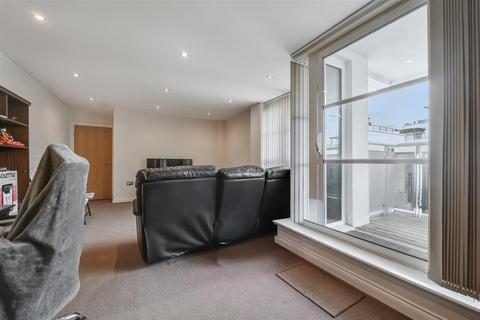 2 bedroom apartment for sale, Freemans Meadow, Leicester, LE2