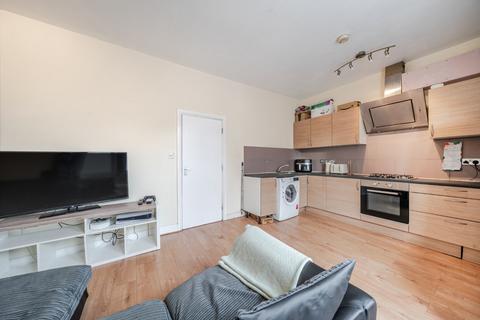 undefined, Garratt Lane, Earlsfield, London, SW18