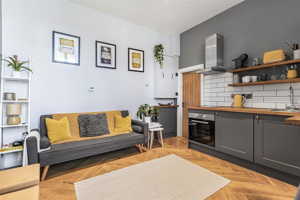 Studio/Guest Accommodation