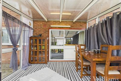 3 bedroom semi-detached house for sale, Malvern Road, Aylesbury HP20