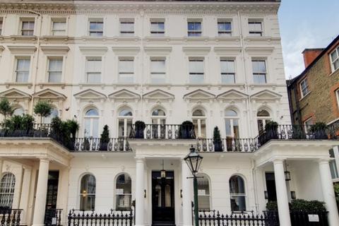 2 bedroom apartment to rent, 21-22 Prince Of Wales Terrace, London W8