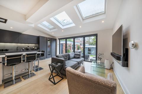 11 Sandall Road, London, W5 1HZ